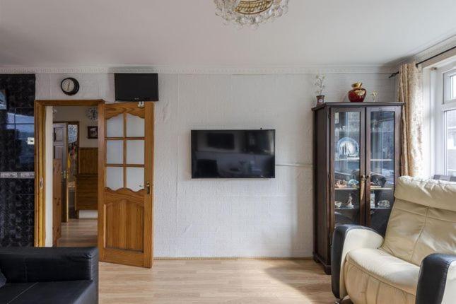 1 Bedroom Flat Close To City With Free Parking Arrangement Londres Exterior foto